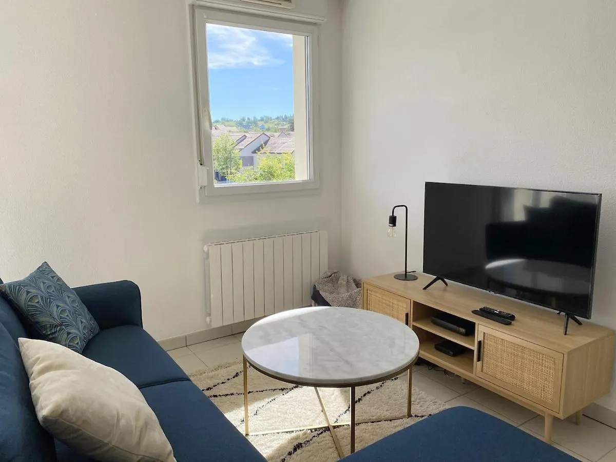 Le Cosy Lodge 2.0 *** Swimming Pool And Calm Cusset 0*,  France