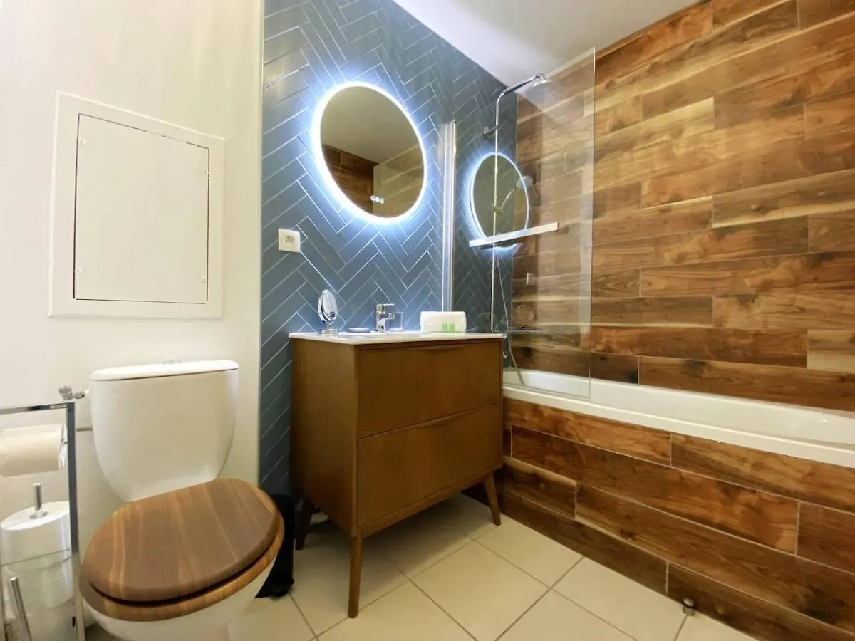 Le Cosy Lodge 2.0 *** Swimming Pool And Calm Cusset